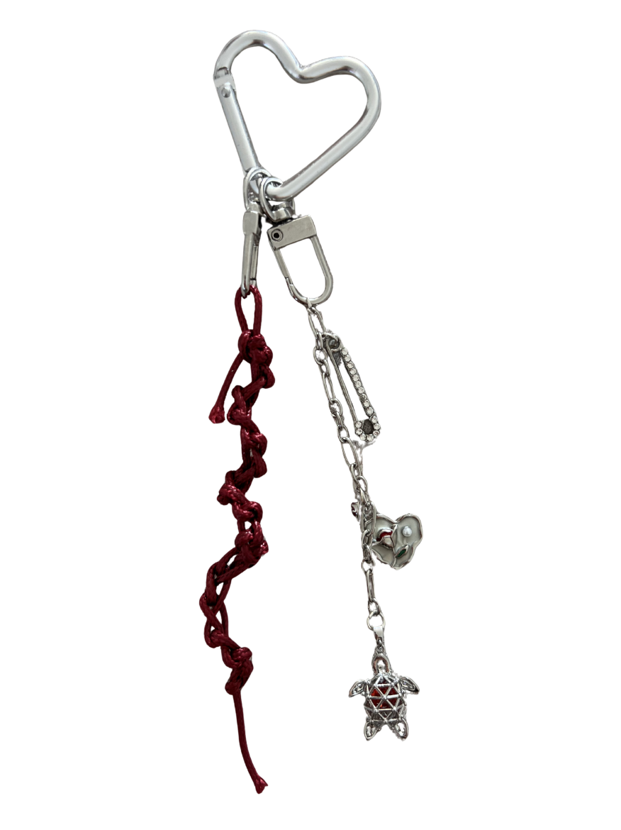Kırmızı Makrome Kaplumbağa Charm Anahtarlık resmi